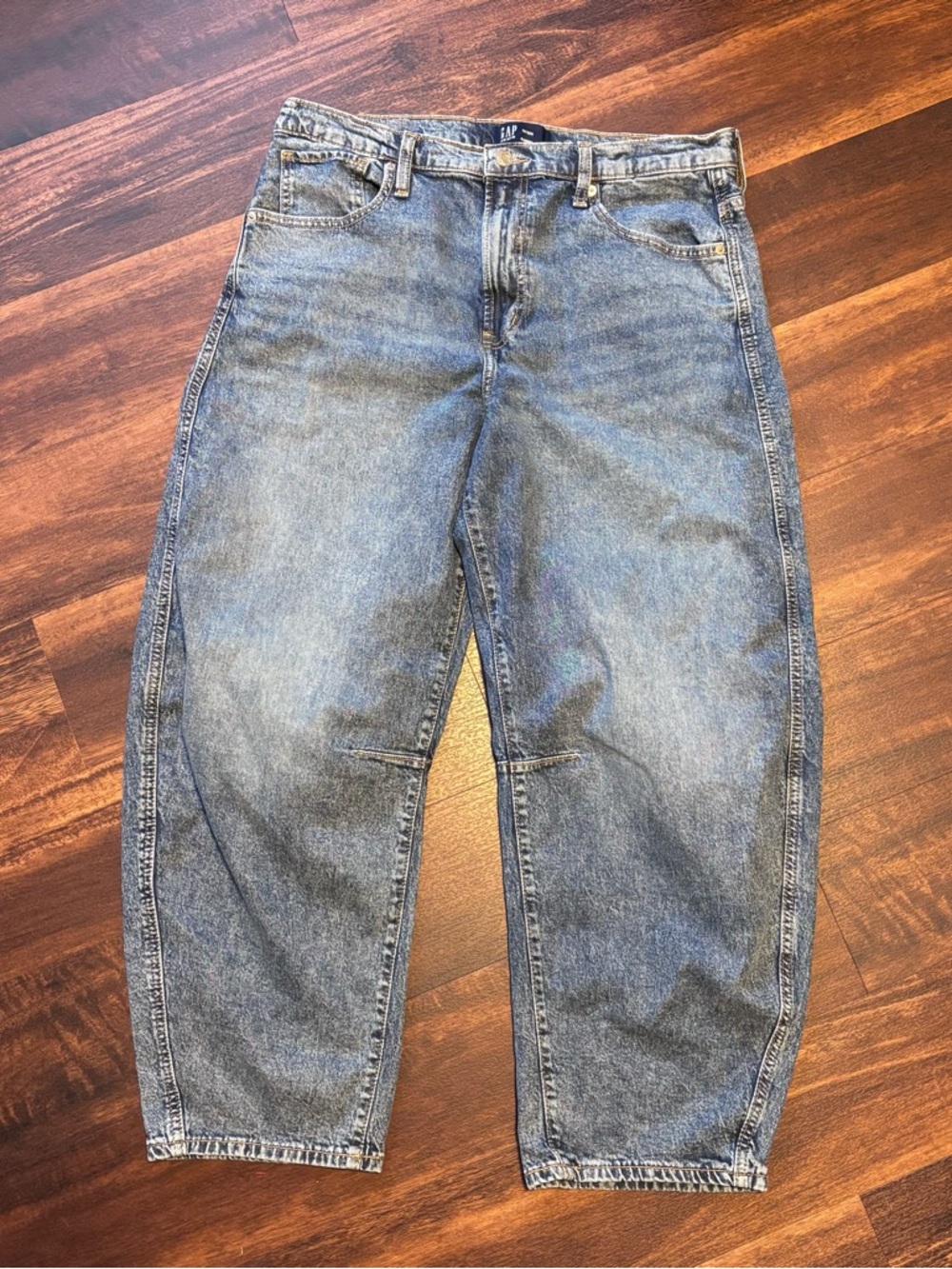 GAP High-Rise Wide Leg Jeans - Medium Blue - Picture 2 of 6